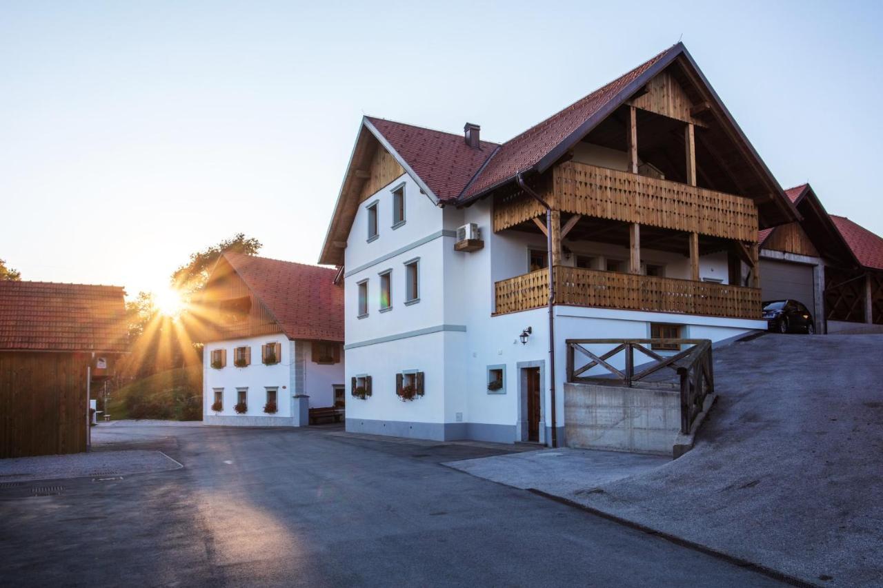 Apartments Tourist Farm Matijovc Naklo Exteriör bild